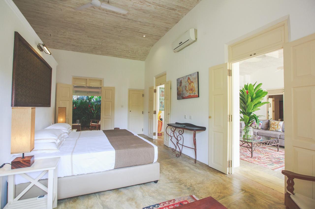 Karmel Villa Thalduwa Island - Five Bedroom Luxury Villa With Private Pool Ahangama Exterior photo